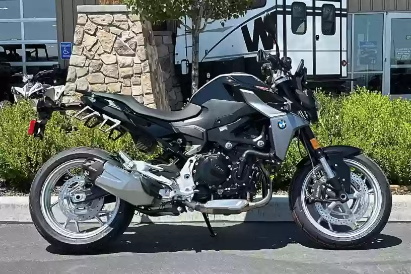 2023 BMW MOTORCYCLE F900XR F900R