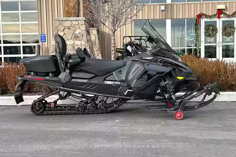 2024 SKIDOO GRAND TOURING LE 9TR