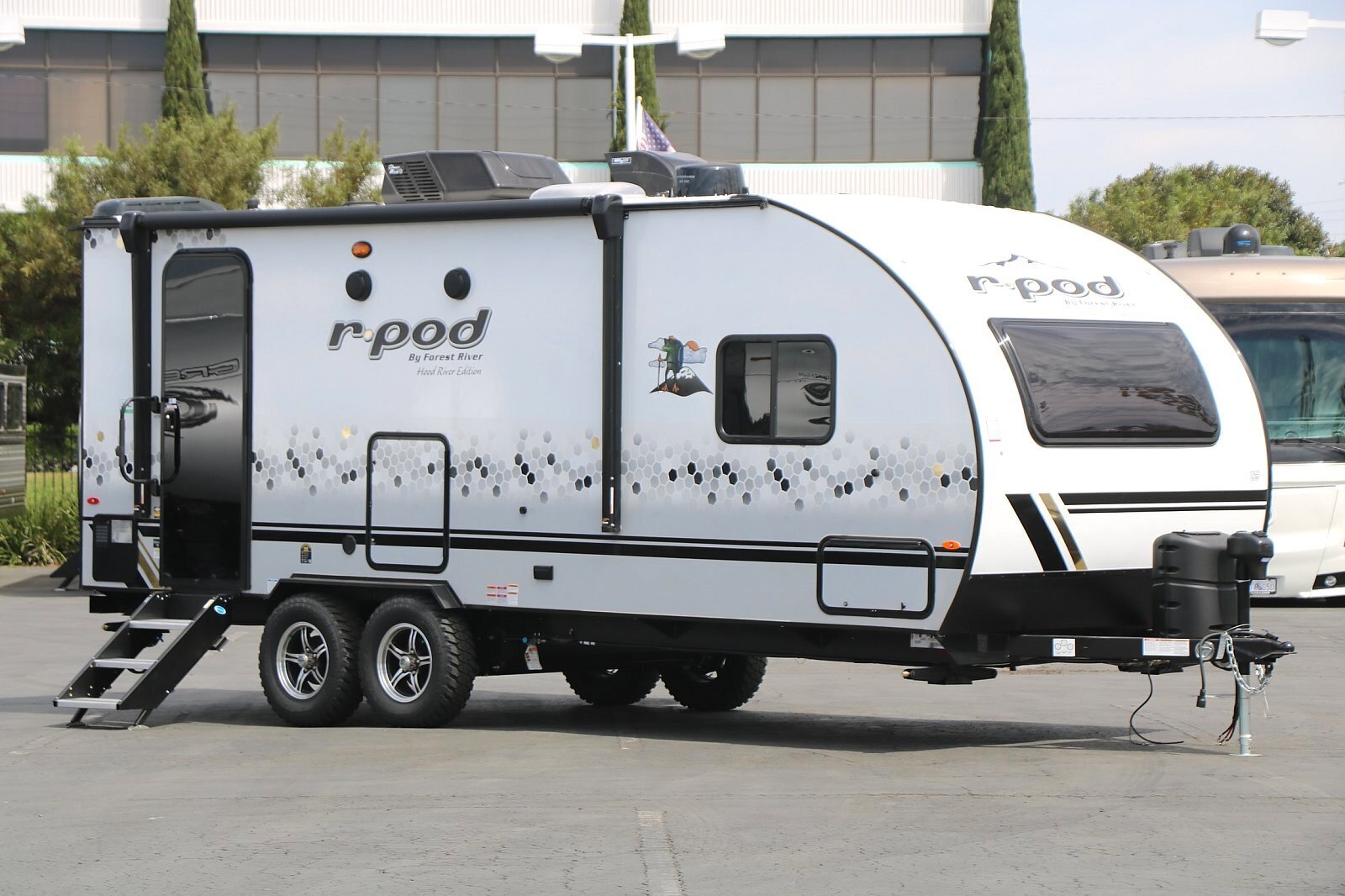 2022 FOREST RIVER R-POD RP202
