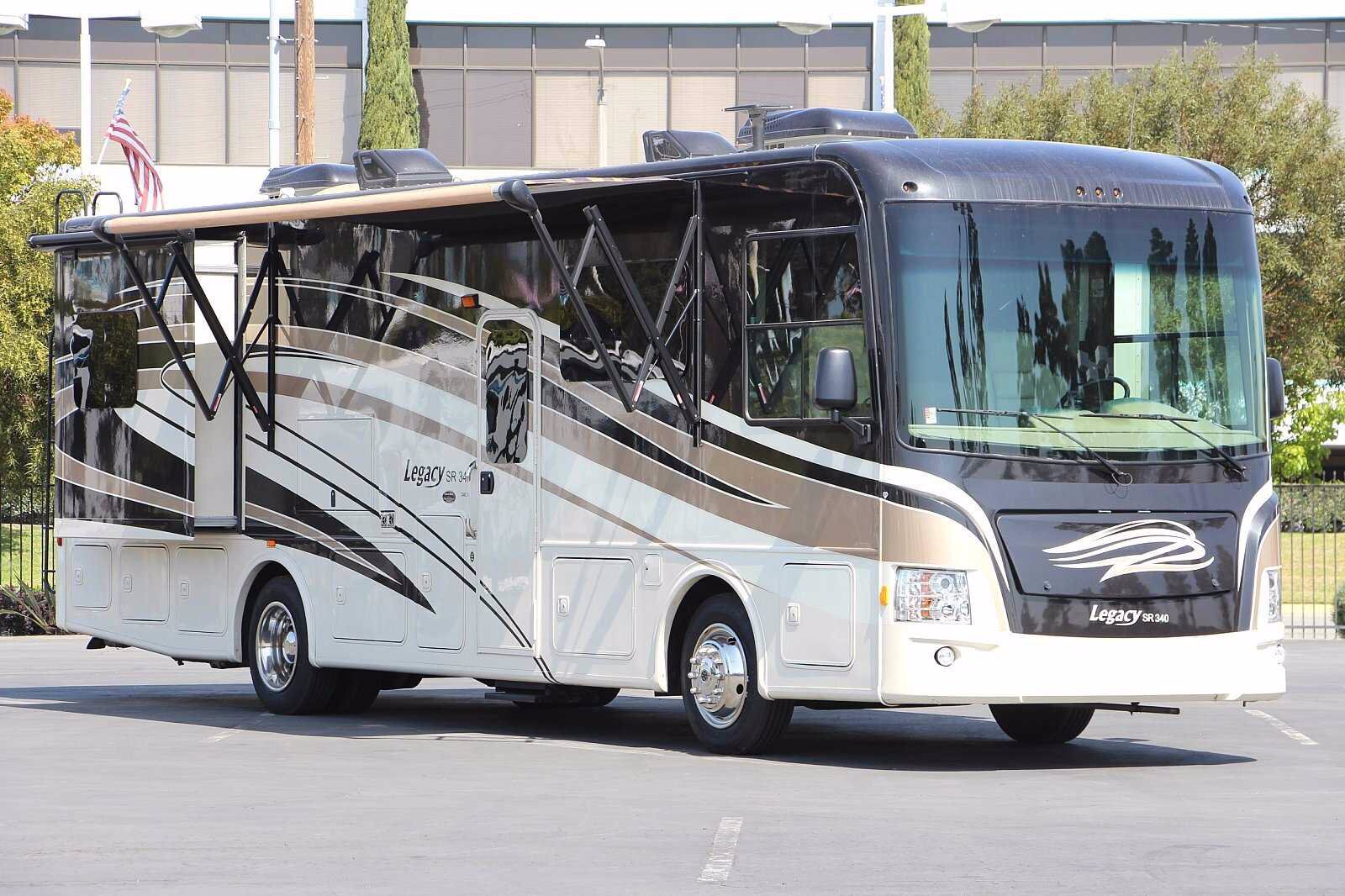 2016 FOREST RIVER LEGACY 340KP