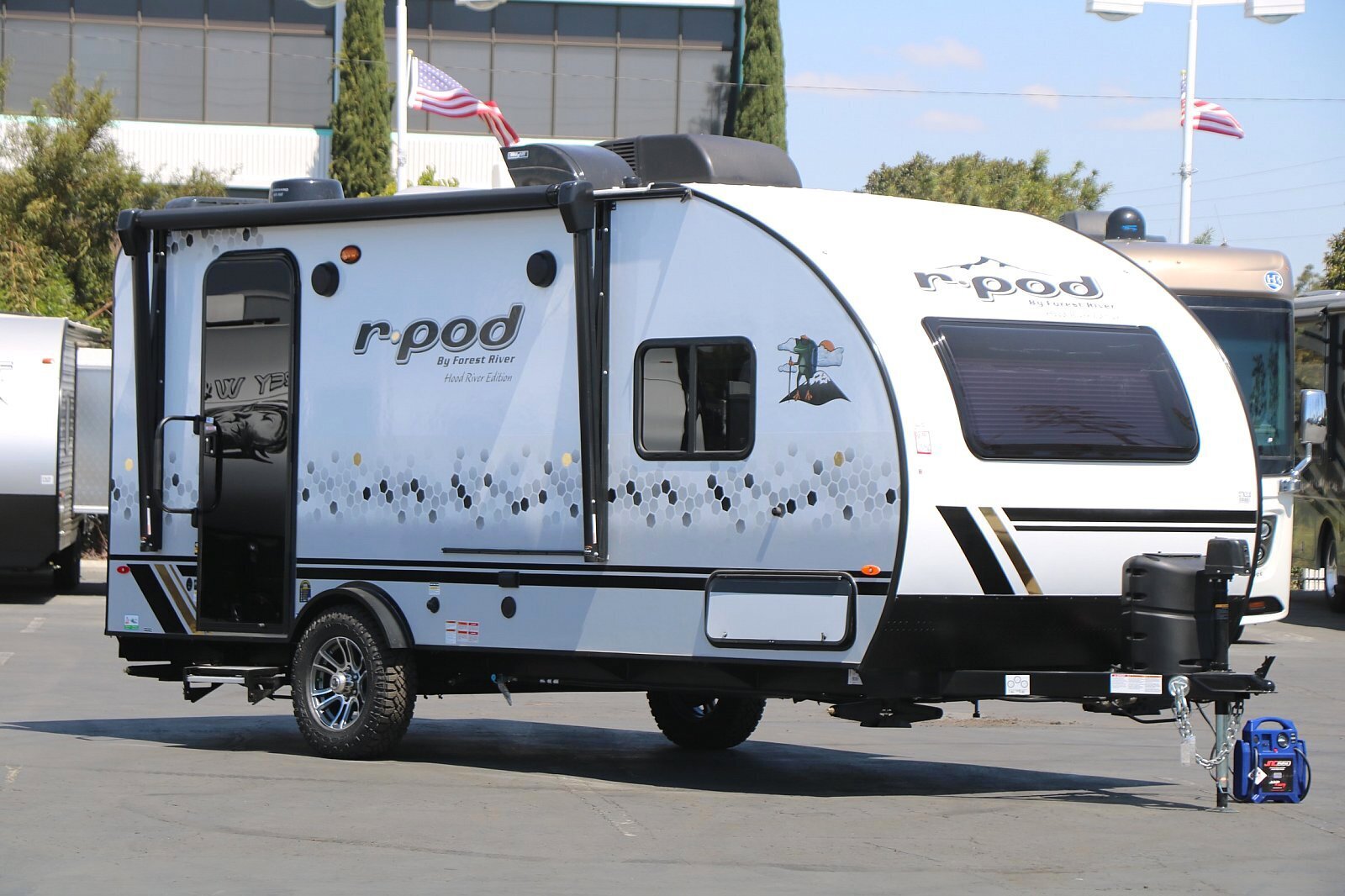 2022 FOREST RIVER R-POD RP195
