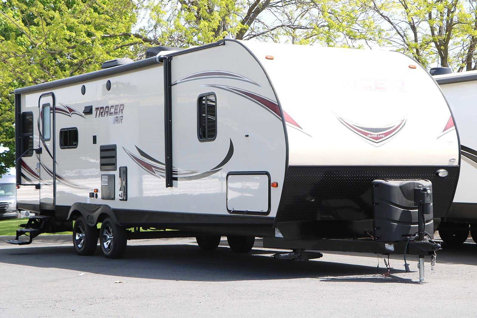 2017 FOREST RIVER TRACER 290 AIR
