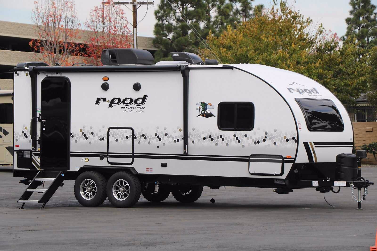 2022 FOREST RIVER R-POD RP202